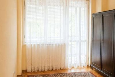 Apartament cu 3 camere decomandat în Victoriei - 9