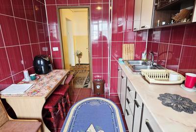 Apartament cu 3 camere semidecomandat, mobilat în Central - 6
