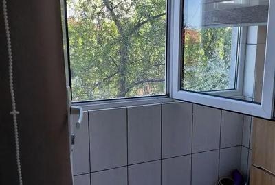 Apartament cu 2 camere decomandat în Micro 14 - 4