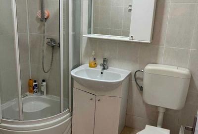 Apartament cu 2 camere semidecomandat în Micro 6 - 8