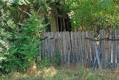 Casa demolabila cu teren 2500 mp sat Plevna com Lup?anu Calara?i apa curent 15000 Euro variante - 2