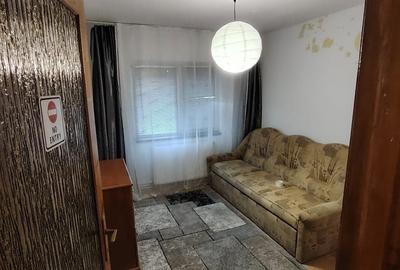Apartament cu 3 camere decomandat în Chișoda - 11