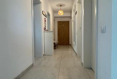 Apartament cu 3 camere decomandat în Bartolomeu - 9