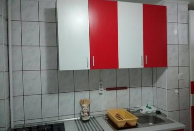 Garsonieră decomandată în Obor