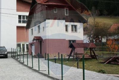 Casă individuală cu 5 camere cu Teren 500 Mp în Moieciu de Sus - 6