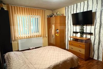 Apartament 2 camere, Decomandat de vanzare