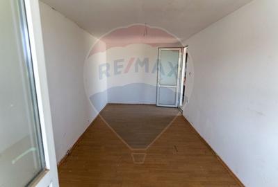 Casă individuală cu 4 camere cu Canalizare în Central - 10