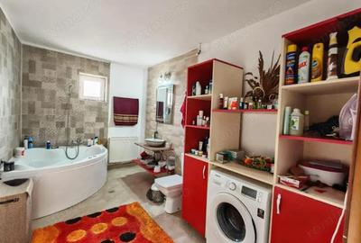 Casa de vanzare Mangalia, zona de case - 14