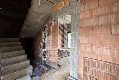 Vila insiruita cu suprafata generoasa aproape de centru orasului - 9
