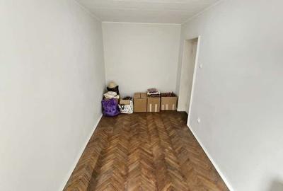 Exclusivitate, 3 camere etajul 2/4, str. Grigore Alexandrescu-Manastur - 19