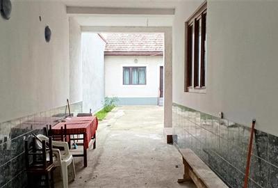 Casă individuală cu 5 camere cu Teren 324 Mp în Berzasca - 31