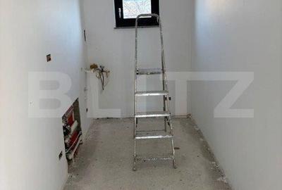 Casă cu 5 camere cu Teren 950 Mp în Central - 8