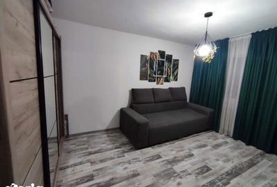 Garsonieră decomandată în Calea București - 2
