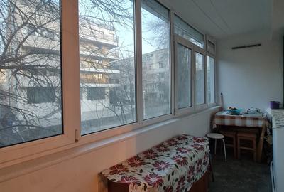 Apartament cu 2 camere semidecomandat, mobilat în Țiglina 2 - 7
