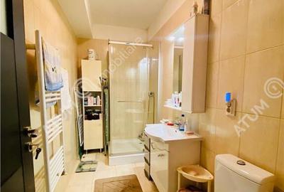 Apartament de 3 camere cu 2 bai si balcon in zona Brana/Unim - 3