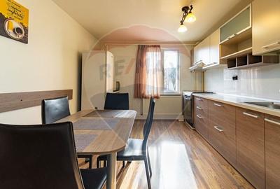 Apartament cu 2 camere decomandat, mobilat în Tractorul - 7