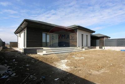 Casă cu 4 camere cu Teren 394 Mp în Tunari - 16