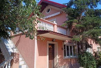 Casă cu 5 camere cu Teren 1000 Mp în Postăvari - 2