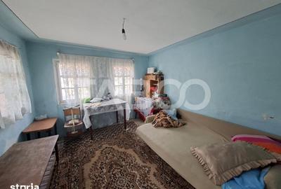 Casă cu 2 camere nedecomandat cu Teren 580 Mp în Axente Sever - 5