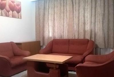 Apartament 2 camere, parter, zona Mega Image