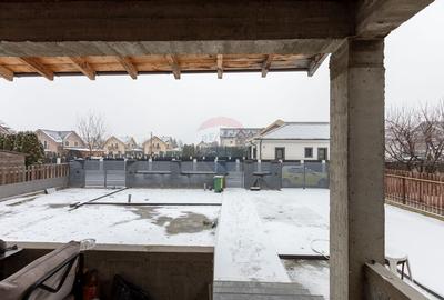 Casă / Vilă cu 4 camere de vânzare în Cartier - Gheraiesti - 18