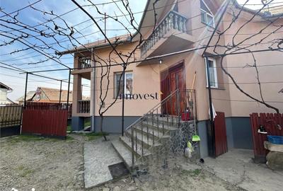 Casă cu 5 camere cu Teren 1200 Mp în Halmeu - 19