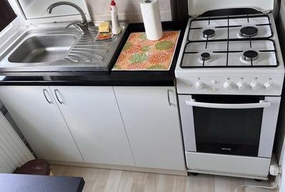 Garsonieră decomandată în 1 Mai - 2
