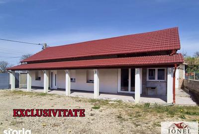 Casă cu 4 camere cu Teren 1439 Mp în Central - 1