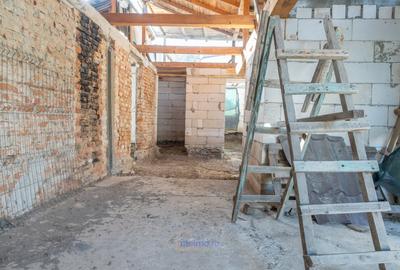 Casă individuală cu 3 camere cu Canalizare în Moinești - 4