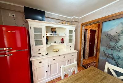 Garsoniera moderna,Ultracentral - 2