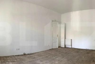 Apartament cu 3 camere semidecomandat în Central - 3