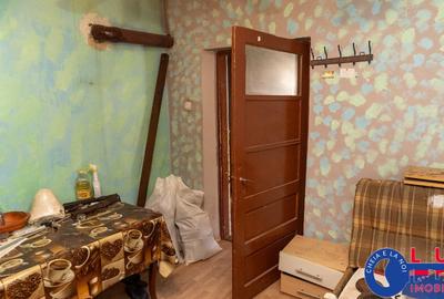 ID 6649 Teren cu casa - Zona CENTRALA - Strada Vlad ?epe? - 3