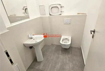 Spațiu comercial, de 261 mp, în Central - 6