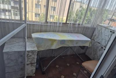 Vanzare apartament cu 3 camere - 1