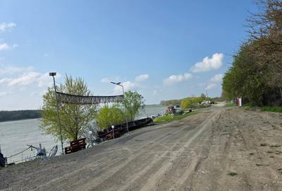 Teren Construcții intravilan de 375 mp, în Est - 3