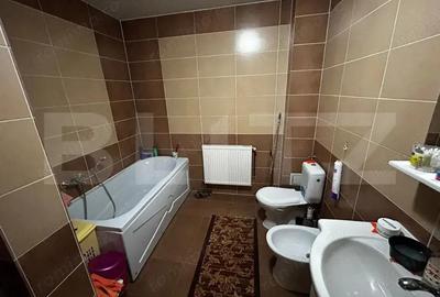 Apartament cu 3 camere decomandat în Decebal - 3