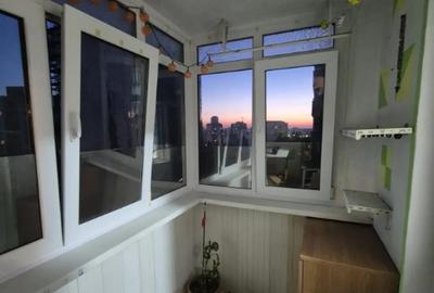 Apartament cu 3 camere decomandat, mobilat în Mihai Bravu