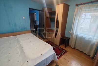 Casă individuală cu 3 camere cu Canalizare în Ferentari