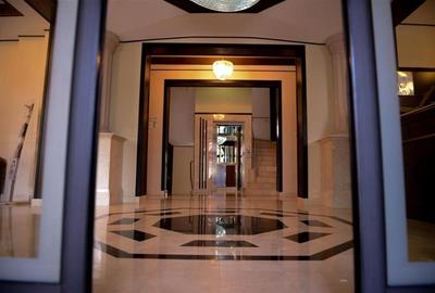 Hotel de vanzare in Predeal potrivit pentru investitie - 2