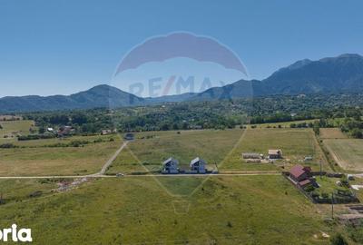 Teren de 900 mp, în Central - 15