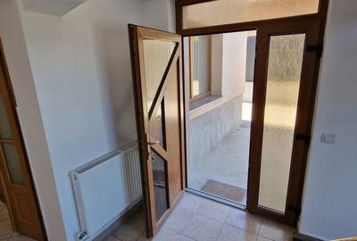 Casă cu 5 camere cu Teren 420 Mp în Trei Stejari - 11