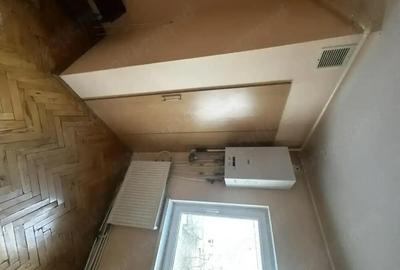 Apartament cu 4 camere decomandat în Central - 8