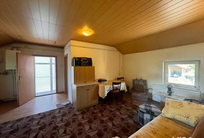 Casă cu 4 camere în Zăvoi - 16