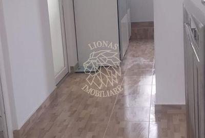 Casă cu 4 camere cu Teren 600 Mp în Central