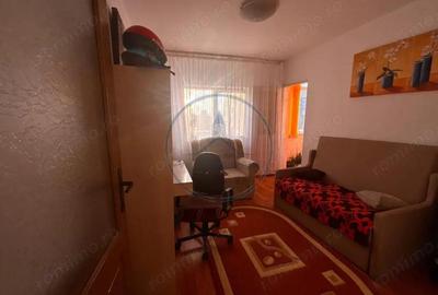 Apartament cu 4 camere decomandat în Calea Moldovei - 8