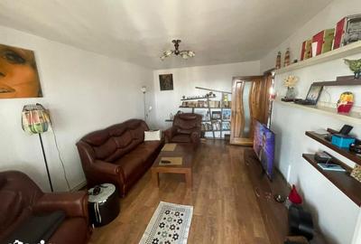 Apartament cu 3 camere, mobilat în Gara