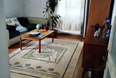 Vand apartament 2 camere, decomandate, OM-Pia?a Eliberarii - 1