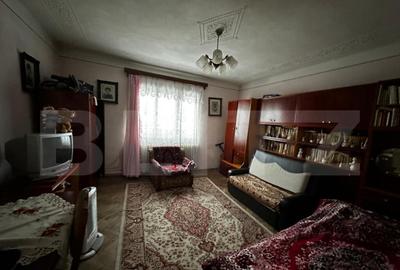 Casa cu 2 apartamente, 6 camere, teren 800 mp-ideal pensiune - 12