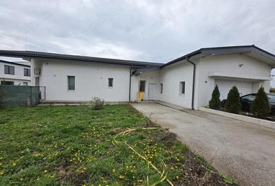 Casă cu 6 camere cu Teren 1500 Mp în Voluntari