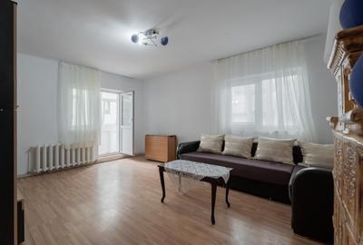 Apartament cu 3 camere decomandat, mobilat în Gară